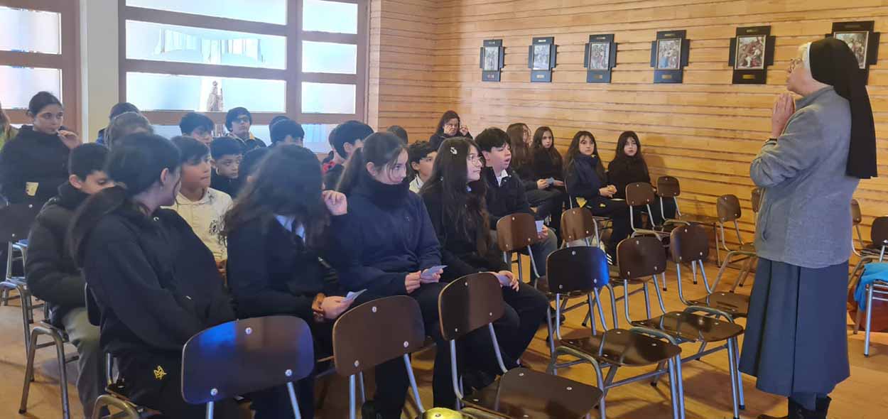  CILE: Pregare, ricordare, amare: la Porziuncola al Collegio Santa María de los Ángeles 