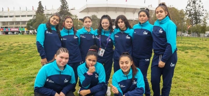 Cile: Colegio Felmer Niklitschek campeón nacional básquetbol femenino