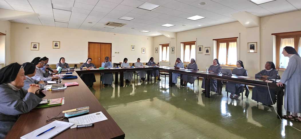 TEMPO DI RINNOVAMENTO! Insieme per celebrare 25 e 50 anni di vita religiosa